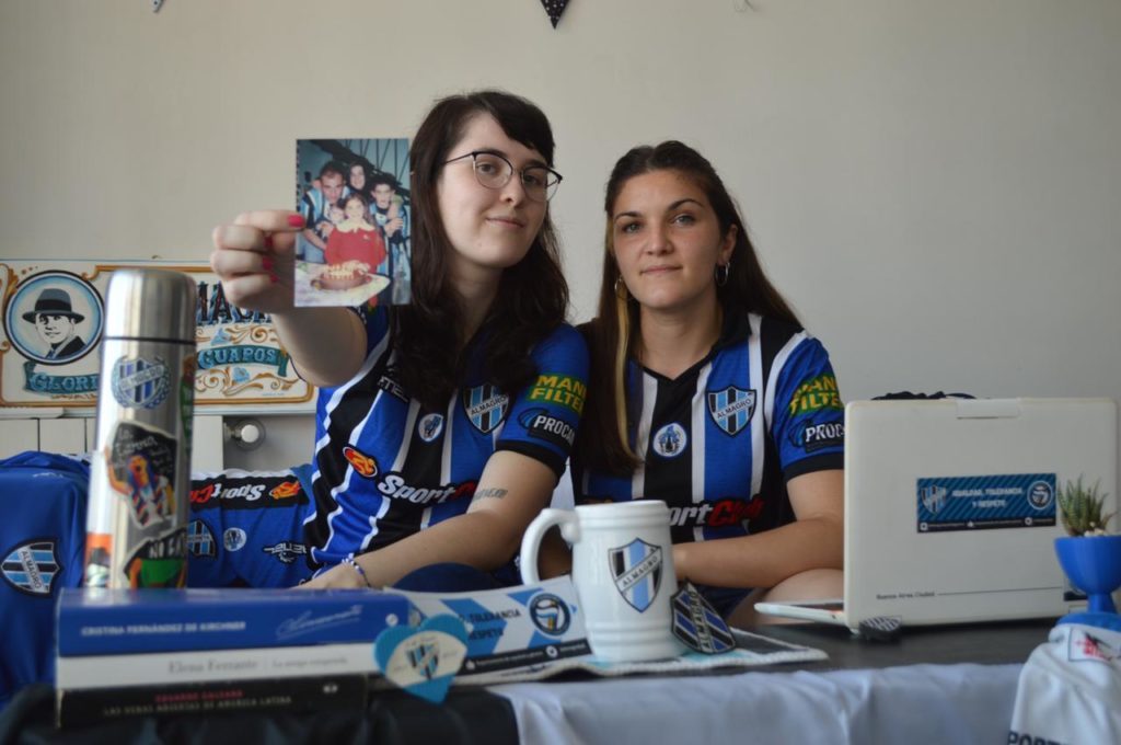 Cuerpas reales, hinchas reales: imágenes que trazan redes afectivas