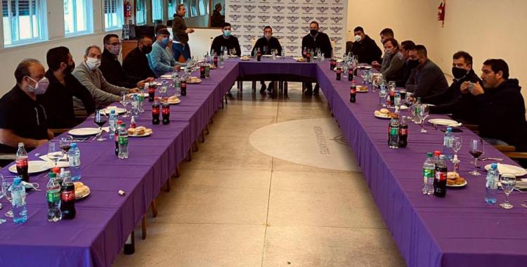 Facundo Moyano intenta planificar el mañana laboral, sin mujeres 