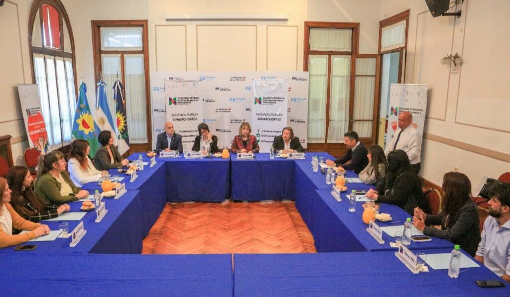 "Madres Protectoras", ponen en marcha proyecto piloto de patrocinio jurídico en La Matanza