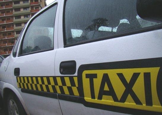Treinta mujeres conducen taxis en Santa Rosa y son cada vez más requeridas por usuarias y usuarios