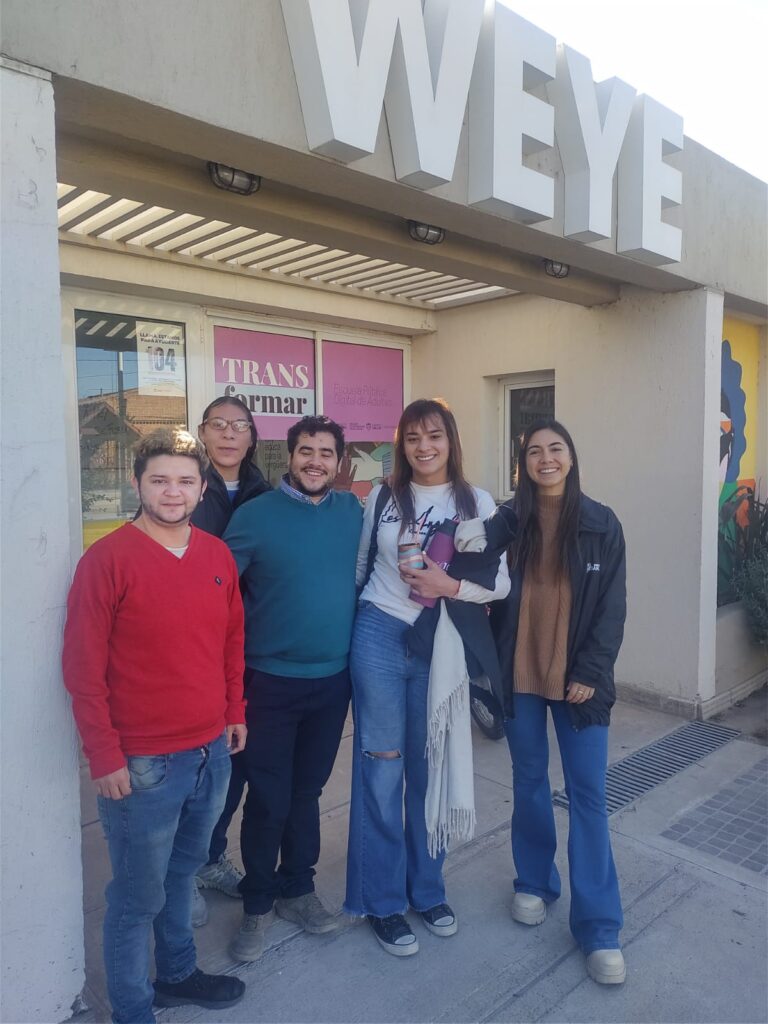 WEYE, resistencia y abrazo